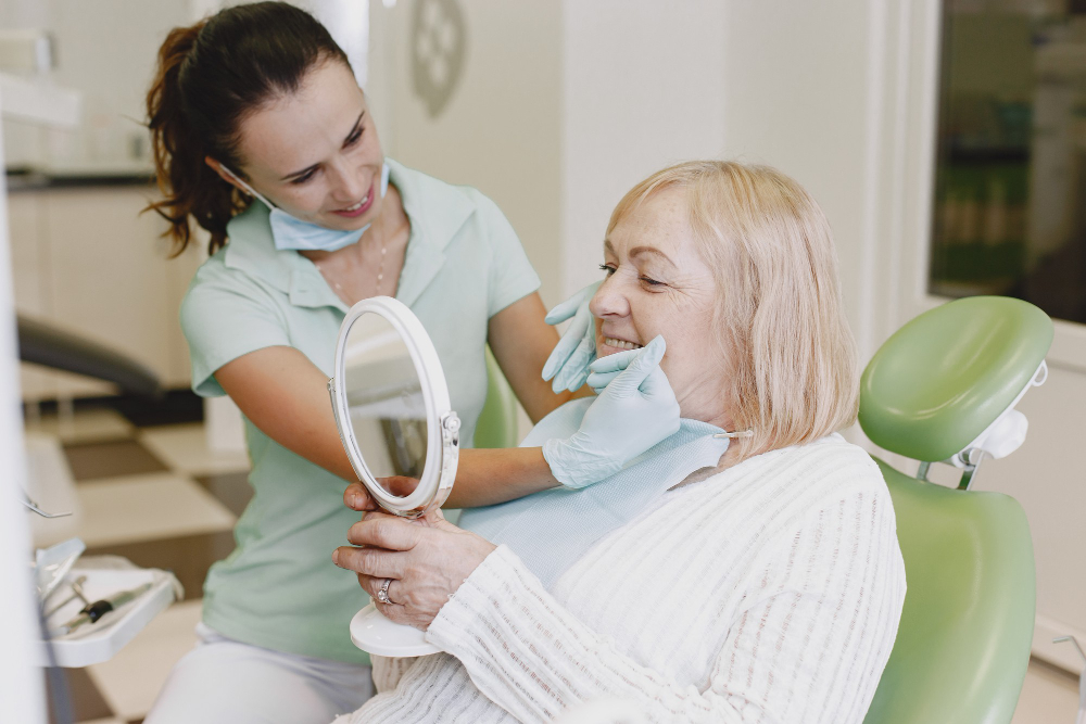 Quando trocar uma prótese dentária? 2 trocar uma protese dentaria 2